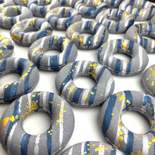 Load image into Gallery viewer, Supernova – Donut Bath Bomb