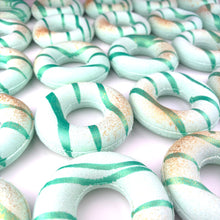 Load image into Gallery viewer, Sinus Relief – Aromatherapy Donut Bath Bomb
